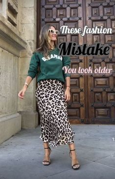 Colorblock Fashion, Fashion Fail, Fashion Aesthetics, Young Fashion, Fashion Mistakes, Style Mistakes, Celebrity Outfits, Fashion Help, Fashion Styles