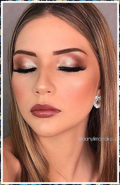 Beautiful Winter Makeup - ice blue makeup | ... to suit the look better! I haven't altered anything in the makeup Ice Blue Makeup, Makeup Blue Eyes, Makeup Winter, Wedding Glitter, Winter Wedding Hair, Prom Makeup Looks, Glitter Eyeshadow Palette, Hair Color Crazy