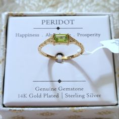 Brand New In Box Shivam Peridot With White Topaz Ring Excellent Condition With No Flaws Size 9 Gold Plating Over 925 Sterling Silver Dainty Rectangular Peridot With A White Topaz Gemstone On Either Side Set On A Textured Gold Band Made In India Please No Trades Or Lowballs! *Ask Any Questions You May Have Prior To Making An Offer Or Purchase Please* Wedding Rings Emerald Cut, Stacked Rings Boho, August Birthstone Ring, Princess Gifts, Peridot Jewelry, White Topaz Rings, Gold Statement Ring, August Birthstone, Statement Ring Silver