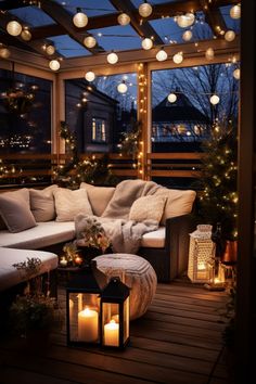 terrace decor christmas decor ideas Patio Overhang Ideas, Patio Overhang, Winter Terrace, Patio Oasis Ideas, Balcony Design Ideas, Lights Decor, Balkon Design, Patio Lights, Outdoor Living Rooms