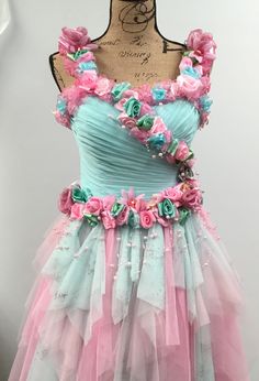 A soft, lovely dress featuring my hand made ribbon roses, this dress is a ladies size 10. Garden Party Outfit Dresses, Wacky Outfits, Wedding Sundress, White Leotard, Garden Party Outfit, Fairy Costumes, Mlp Oc, Fairies Dancing, Fairy Dresses