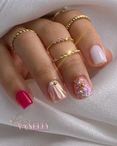 Gel X Coffin, Chrome Nails Coffin, Nails Coffin Short, Almond Acrylic Nails Designs, Rose Quartz And Serenity, Short Coffin Nails Designs, Shiny Nails Designs, Pink Chrome Nails, Boho Nails