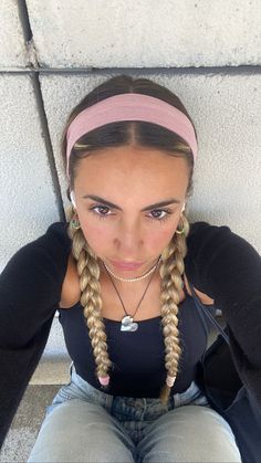 braids with headband Bun And Headband Hairstyle, Hairband Hairstyle, Volleyball Hair, Work Hair, Gym Hairstyles, School Hairstyles, Work Hairstyles, Hot Hair Styles