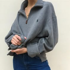 Ulzzang Outfit, Ulzzang Style, Pullovers Outfit, Minimalist Inspiration, Polo Pullover, Pullover Outfit, Polo Sweatshirt, Ulzzang Fashion, Polo Sweater