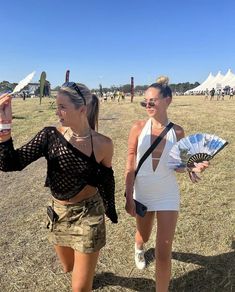 #festival#cute festival outfits#fall festival
#festival outfits 2023#festival hair Casual Festival Outfit, Mode Coachella, Summer Music Festival Outfits, Outdoor Concert Outfit, Lollapalooza Outfit, Country Concert Outfits, Leeds Festival