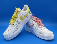 Nike Force 1 children's shoes with Spongebob customization. They can be made for any number of children and adults, which will be chosen when ordering. The purchase of the shoe is made directly by us on official websites and the process takes 3-5 days, after which the customization will take place. Obviously if there are special requests such as adding a name or some other detail to be changed, write it in the email Customized White Lace-up Sneakers, White Customized Lace-up Sneakers, Customizable White Fun Sneakers, Customizable Fun White Sneakers, White Fun Custom Sneakers With Round Toe, Fun White Custom Sneakers With Round Toe, White Custom Sneakers With Round Toe, Cute White Low-top Custom Sneakers, Yellow Customizable Casual Sneakers