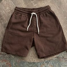 Brand New With Tags Casual Brown Cotton Shorts, Casual Brown Drawstring Bottoms, Casual Brown Drawstring Shorts, Brown Cotton Drawstring Shorts, Casual Brown Relaxed Fit Shorts, Brown Elastic Waistband Shorts, Brown Short Bottoms With Elastic Waistband, Brown Relaxed Fit Cotton Shorts, Brown Cotton Shorts