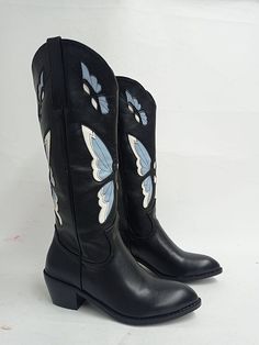 Brightly textured our Bessy Embroidery Butterfly Western Boots bring dynamic flair to this cowboy boot for an uplifting addition to casual days with almond toe, block heel, and butterfly inlay.Specs: Material: PU Pointed Toe Square heel Platform Height: 0-3cm Fits true to size, take your normal size Cowboy Boots Butterfly, Butterfly Cowboy Boots, Cowgirl Boots Outfit, Embroidery Butterfly, Old Symbols, Shoes 2022, Vintage Cowboy Boots, Cowgirl Aesthetic, Boho Kids