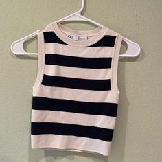 Size: Small Condition: Great Never Worn With No Stains Zara Shirt Women, Fame Clothes, Clueless Outfits, Zara Outfit, Zara Crop Top, Zara Shirt, Striped Crop Top, Looks Chic, Striped Tank Top