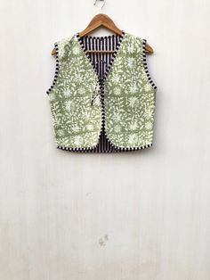 Indian Handmade Block Print Jackets, Coats, Boho ,Quilted, For Women`s Jacket. Made In India Size - All Size WE INCREASE SIZE MEASURE AND UPDATED Small Size - Chest -38 inch Length- 20.5 inch Sleeves -22inch Medium Size - Chest-40 inch Length- 20.5 inch Sleeves -22 inch Large Size - Chest- 42 Inch Length- 21 inch Shoulder -15.5 inch Sleeves -22 inch XL Size - Chest -44 inch Length - 21 Inch Shoulder-16 inch Sleeves - 23 inch XXL size Chest- 46- inches Length -22 inches Shoulder-17 inch Sleeves - Green Sleeveless Cotton Outerwear, Green Sleeveless Vest With Patchwork, Green Sleeveless Patchwork Vest, Green Patchwork Vest For Spring, Spring Green Patchwork Vest, Cotton Patchwork Sleeveless Vest, Sleeveless Patchwork Outerwear For Summer, Sleeveless Cotton Patchwork Vest, Vintage Green Cotton Vest