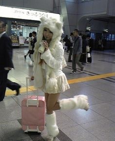 Mode Gyaru, Makeup Emo, Japon Illustration, 2000s Fashion Outfits, Stil Inspiration, Winter Fits, Swaggy Outfits