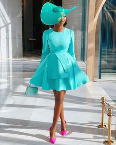 Dress👗& fascinator👑 ~ @olarsgrace ✨ | Instagram High Tea Party Outfit, High Tea Outfit, Tea Party Outfit, High Tea Dress, Fascinator Hats Outfit, Tea Party Attire, Classy Hats, Derby Outfits, Robes D'occasion