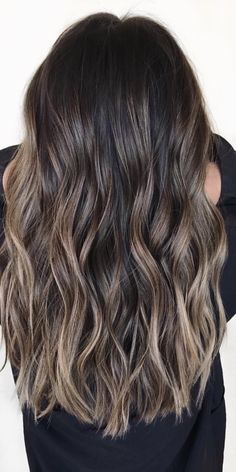 brown hair with ash toned highlights https://tomybsalon.com/ Coloured Hair, Long Hair Color, Big Chop, Long Locks