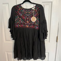 Nwt Umgee Black Midi Embroidery Dress Size Small Oversized Usa Dress, Wine Dress, Lacey Dress, Umgee Dress, Floral Babydoll Dress, Oversize Women, Usa Dresses, Black Midi, Linen Skirt