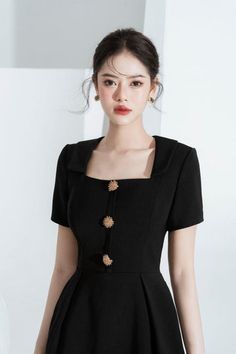 Paisley Sheath Square Neck Polycotton Mini Dress | MEAN BLVD Mean Blvd, Office Wear, Beauty Face, Designer Collection, Online Fashion, Square Neck, Latest Fashion Trends, Latest Fashion, Vietnam