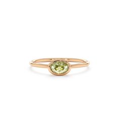 14k Solid Rose Gold Natural Peridot Ring, Large Oval Peridot, Bezel Setting, August Birthstone, Birthstone Jewelry, Green Peridot Stone Ring ≫ Features * SKU : A021 * Gemstone : 100% Natural Peridot  * Peridot Color : Green  * Birthstone : August  * 14K Solid Yellow Gold, ( Available in 14K & 18K Yellow, Rose, and White Gold ) * Option available in 18K Gold * All size available * Ready to Ship in 1-2 Weeks ≫ FAQ below for more detail. ✦ Sizing We can adjust most items to fit your sizing preferen Peridot Ring Gold, Gold Peridot Ring, Memory Ring, Minimalist Engagement Ring, Peridot Stone, August Birthstone, Beautiful Gift Wrapping, Peridot Ring, Peridot Gemstone