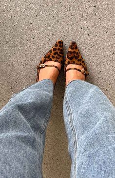 How To Wear Animal Print Shoes, Trendy Low Heel Heels For Night Out, Low Heel Heels For Night Out In Fall, Fall Night Out Low Heel Shoes, Trendy Pointed Toe Heels With Buckle Closure, Bold Pointed Toe Heels For Fall, Chic Leopard Print Heels With Pointed Toe, Trendy Leopard Print High Heels, Trendy Heels With Buckle Closure For Night Out