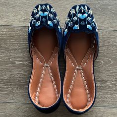 Navy Blue Jutti ( Sandal Pair) Color - Navy Blue , With Blue And Gold Work On It Brand New Just Got It Today Want To Sell It Because They Don’t Take Returns Size - Us 8.5 /9 ( Not For Wide Sizes) Blue Jutti, Ethnic Indian Wear, Gold Work, Blue And Gold, Blue Print, Indian Wear, Got It, Women's Shoes Sandals, Work On