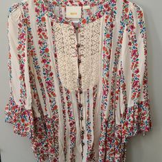 100% Cotton. 19" Ptp, 21" Long Size 8 Us Boho Top, Boho Tops, Anthropologie, Womens Tops, Cream, Floral, Red, Women Shopping