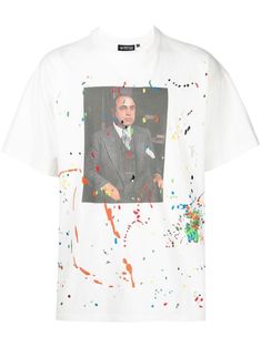 white/multicolour cotton jersey knit graphic print to the front embroidered paint splatter detail round neck short sleeves straight hem Relaxed Fit Paint Splatter T-shirt With Crew Neck, Relaxed Fit Crew Neck T-shirt With Paint Splatter, Relaxed Fit Paint Splatter Crew Neck T-shirt, Graphic Cotton T-shirt With Paint Splatter, Cotton Crew Neck T-shirt With Paint Splatter, Cotton Graphic Tee With Paint Splatter, Relaxed Fit Cotton T-shirt With Paint Splatter, Paint Splatter Graphic Tee In Cotton, Graphic Tee With Paint Splatter And Short Sleeves