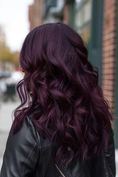 Mauve Purple Hair, Dark Color Hair Dye, Dark Hair Dye Colors, Purple Maroon Hair, Dark Purple Hair Aesthetic, Burgundy Hair Plum, Purple Fall Hair, Purple Dark Hair, Burgandy Hair Color