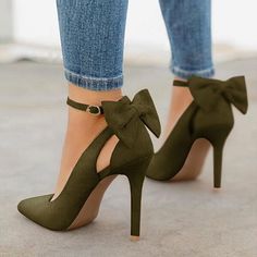 Style: Fashion. Stylish Item: Pumps / Heels Upper Material: Faux Suede Toe: Point Toe Closure Type: Adjustable Buckle Heels: High Heel Casual Work Shoes, High Heels Classy, Open Toe High Heels, Heels Classy, Legging Outfits, Stiletto Boots, Stiletto Shoes, Buckled Heels, Outfit Trends