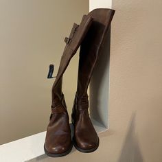 G By Guess Women’s Brown Riding Boots. Nwt. Size 8. Zipper Closure. Fall Moto Boots With Wide Calf And Zipper, Fall Wide Calf Moto Boots With Zipper, Wide Calf Knee-high Moto Boots With Zipper Closure, Wide Calf Knee-high Moto Boots With Zipper, Knee-high Wide Calf Moto Boots With Zipper, Casual Knee-high Boots With Zipper And Round Toe, Casual Brown Moto Boots With Zipper, Casual Brown Mid-calf Boots With Zipper Closure, Casual Leather Knee-high Boots With Zipper