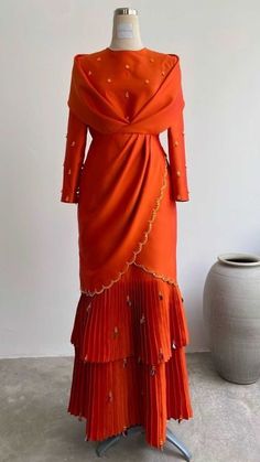 Stylish Dresses For Wedding Indian, Draping Fashion, Indian Gowns Dresses, Boutique Dress Designs, Stylish Party Dresses, Party Wear Indian Dresses, Stylish Dress Book, Elegant Dresses For Women