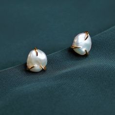 AAA Real Big Baroque Pearl Stud Earrings in 14K Gold Over Sterling Sil – Huge Tomato Baroque Earrings, Drop Pearl Earrings, Pearl Earrings Handmade, Real Pearl Earrings, Mirror Jewelry, French Hook Earrings, Types Of Earrings, Freshwater Pearl Earrings, Jewelry Mirror