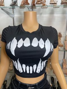 Jaws Crop Top- Black - Head Over Heels: All In One Boutique Crop Top Ideas, Graphic Tee Crop Top, Halloween Crop Top, Top Paintings, Top Ideas, Halloween Inspo, Sneakers Grey, Chunky Sneakers, Platform Sneakers