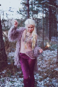 FP Me Style Pic #freepeople #fpme Taking Pictures Of The Sky, Hairstyles 70s, Loss Of Love, Pictures Of The Sky, 70s Hair, Fuzzy Coat, 70s Inspired Fashion, Boho Trends, Style Coat