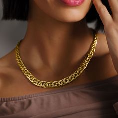 Ross-Simons - 14kt Yellow Gold Graduated Multi-Oval and Curb-Link Necklace. 18". Treat yourself to a classic luxury. This bold style is handcrafted with luscious oval and curb links that glitter along the neckline. The timeless design is so versatile, you'll never want to take it off. Graduates from 1/4" to 3/8" wide. Lobster clasp, 14kt yellow gold multi-oval and curb-link necklace. Elegant Oval Gold Chain Jewelry, Formal Oval Pendant Gold Chain Jewelry, Classic Oval Gold Chain Jewelry, Classic Oval Clavicle Chain Necklace, Classic Oval Gold Plated Chain Necklace, Oval Gold Necklaces For Everyday Wear, Classic Oval Gold Chain Necklace, Luxury Gold Chain Necklace With Oval Pendant, Luxury Gold Plated Chain Necklace