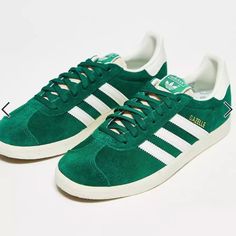 Worn L, Comes In A Box Fits Feet Of 26 Cm. Size 40 Men’s 7.5 Green Adidas Gazelle, Adidas Originals Shoes, Adidas Gazelle, In A Box, A Box, Adidas Women, Womens Shoes Sneakers, Adidas Originals, Shoes Sneakers