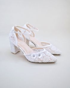 white crochet wedding block heels with flower embellishment Block Heels Wedding, Shoes For Brides, Heels Wedding Shoes, Wedding Shoes Vintage, Vintage Boho Wedding, Heels Wedding, Wedding Shoes Lace, Wedding Shoes Heels, Women Flats