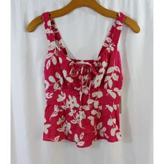 Urban Romantics Women's Pink White Floral Sleeveless Peplum Crop Top. Size Xs, New With Tags. Accent Tie In Front. 100% Rayon. Smocking In The Back/Stretchy. Armpit To Armpit Approx. 15'' Length (Middle Back) Approx. 10.75'' (Does Not Include Straps) 007648-17 Spring Beach Sleeveless Peplum Top, Summer Fitted Pink Peplum Top, Spring Sleeveless Peplum Top For Beach, Feminine Sleeveless Peplum Top For Summer, Sleeveless Peplum Top For Beach In Spring, Sleeveless Peplum Top For Spring Vacation, Sleeveless Peplum Top For Spring Beach Occasion, Fitted Pink Peplum Top For Summer, Fitted Peplum Top For Beach In Summer