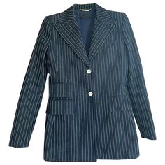 Dolce&Gabbana suit with jacket and trousers in 100% cotton with pinstriped denim effect. Jacket closed with two branded mother-of-pearl effect buttons. Lightly padded shoulders. Trousers closed by zip and two buttons identical to the jacket. Size indicated 44 but they run smaller. Jacket: Shoulders 42 cm Sleeve 65 cm Bust 48 cm Waist 42cm 73 cm long Pants: Waist 38cm Horse 20 cm 100cm long Some signs of use but very well maintained. Suit With Jacket, Dolce And Gabbana Suits, Dolce Gabbana Jacket, Pant Suit, Character Outfits, Dolce & Gabbana, Trouser Pants, Long Pants, Mother Of Pearl