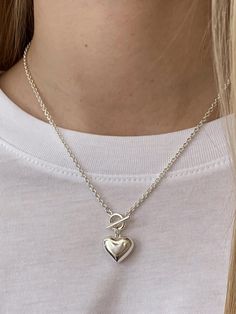 - Toggle closure- Heart pendantMeasurements- Length: 16.5- Pendant: 0.7*0.5Composition- Silver 925Designer- Made in Korea- by USUAL M.E- Style#: 300715784 W Concept, Accessories Jewelry Necklace, Women Accessories Jewelry, Heart Necklace, Jewelry Accessories, Jewelry Necklaces, Women Accessories, Pendant Necklace, Pendant