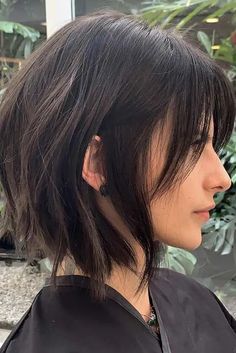 Soft Bangs, Medium Bob Haircut, Short Black Hair, Choppy Bob Haircuts, Gorgeous Hairstyles, Medium Bob Hairstyles, Choppy Bob Hairstyles, Hair Things, Short Layers