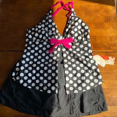 Tropical Honey Retro Tankini Set Size 14 Black White Polka Dot Pink Bow Nwt Size 14 New With Tags Black And White Polka Dot With Silver Metallic Accent Pink Bow Top Has Fly Away Detail, Removable Pads, No Wire Criss Cross Detail In Back (Convertible) Skirted Bottom With Built In Brief A1 Summer Swimsuit Vacation Beach Tropical Getaway Swim Pink Bow Top, Skirted Tankini, Random Fashion, Bow Top, Beach Tropical, Summer Swim Suits, Tankini Set, Cute Swimsuits, Pretty Bags