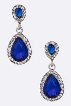 Elevate your prom look with our Petite Teardrop Crystal Earrings! These stunning earrings feature delicate teardrop crystals that add a touch of elegance and sparkle to any outfit. Make a statement and feel confident on your special night. Earrings - 1.35" Exchanges We have a 7-day exchange policy, which means you have 7 days after receiving your item to request an exchange. We only do exchanges or instore credit. We do not offer refunds!To be eligible for an exchange, your item must be in the s Prom Look, Crystal Fashion, Prom Looks, Stunning Earrings, Feel Confident, Crystal Earrings, Deodorant, Sale Items, Evening Gowns