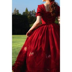 A classic dress embroidered with sweet red strawberries. The bright red strawberries drawn along with the geometrically arranged embroidery look like a framed painting. The back is decorated with lace-up, the waist part is decorated with ribbons, and the skirt part is decorated with ruffles. You will be fascinated by the graceful silhouette that gently spreads out. 
 
 
 Reservation deadline 
 
 December 12th (Tuesday) 13:00 
 
 
 Item 
 
 Long length 
 Middle length 
 
 
 Size 
 
 Long length Red Vintage Ball Gown Dress, Vintage Red Ball Gown Dress, Red Dresses With Fitted Bodice For Dressmaking, Red Ruffled Ball Gown Dress, Vintage Red Ball Gown, Red Square Neck Dress For Wedding, Red Square Neck Wedding Dress, Vintage Red Dress For Garden Party, Red Square Neck Dress For Garden Party