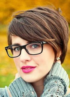 111 Cute Short Haircuts For Women - Useful DIY Projects Glasses Portrait, Shaggy Bob, Hairstyles With Glasses, Short Brown Hair, Hair Styles 2014, Pixie Hair, Short Hairstyles For Thick Hair, Long Pixie