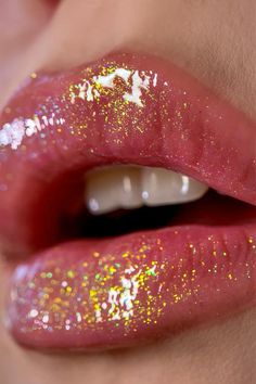 #StayGoldenCosmetics #LipGloss #GlitterLipGloss #GlitterMakeUp #GlitterLips Gold Lip Gloss, Glitter Lip Gloss, Lip Swatches, Beauty Makeup Tips, Find Peace