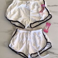 From Nordstrom Box56a Cute White School Bottoms, Trendy Summer Shorts For School, Trendy School Shorts For Summer, Trendy White Cotton Pajama Shorts, Cute White Short Length Shorts, Trendy White School Bottoms, Cute White Cotton Shorts, Trendy School Shorts, Cute White Cotton Pajama Shorts