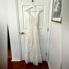 Gunne Sax By Jessica San Francisco Vintage. Beautiful White Dress Worn To Homecoming In The 70s. In Excellent Vintage Condition. Roughly From 1978-79. It Cost Around $200 Back Then. Length Is 57” Waste Measurement Is 12 Inches Across. Strap Drop Is Approximately 5 Inches. Pit To Pit Measures 15 Inches Across No Rips Stairs Or Stains. I Want To Say This Is A Size 3/4or 5/6 I Don’t See A Tag Or Size On It Anywhere So See Measurements. White Gunne Sax Dress, San Francisco Vintage, Beautiful White Dress, Beautiful White Dresses, Gunne Sax Dress, Prairie Style, Gunne Sax, Dress Vintage, The 70s