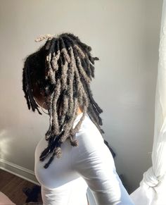 #locstyles #locjourney Layered Locs, Pretty Dreads, Curly Locs, Natural Dreads, Micro Locs