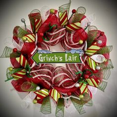 a wreath that says grinch's hair on it