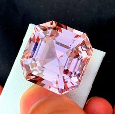 81.30 Cts Natural Pink Kunzite Gemstone Pink Kunzite, Very Grateful, Tourmaline Crystal, Gems And Minerals, Cute Doodles, Color Combos, X 23, Pink Color, Tourmaline