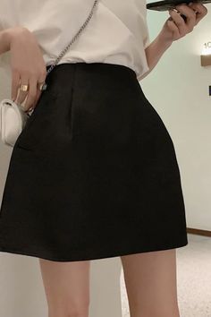 High Waist Mini Skirt For Office, Solid Mini Skirt With Pockets, High Waist Lined Mini Skirt For Office, Office Lady High Waist Lined Mini Skirt, Night Out Skirt With Pockets, Short Length, Mini Skirt With Pockets And Short Inseam, Solid Color Office Lady Mini Skirt, Spring Office Lady Mini Bottoms, Low Rise Skirt