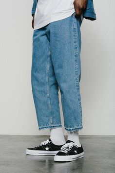 Fashion Guys, Five Jeans, Style College, 일본 패션, Style Converse, Cord Trousers, Jeans Shoes, Streetwear Mode, Mens Fashion Urban